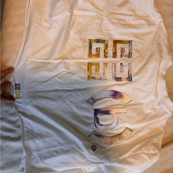 Givenchy WOMENS Crop - Picture 2 of 3